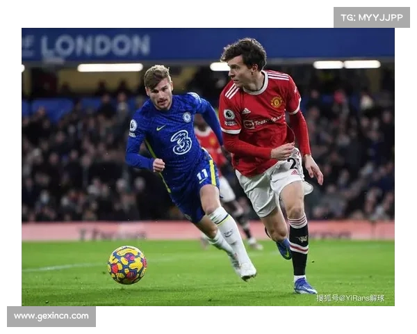 曼联稳步推进,斩获客场胜利 曼联稳步推进,斩获客场胜利