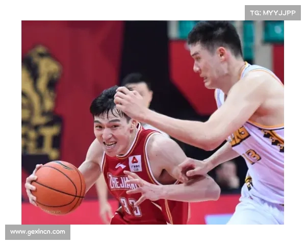 自由人力争九连胜,火花与太阳展开激烈对决! 自由人力争九连胜,火花与太阳展开激烈对决!