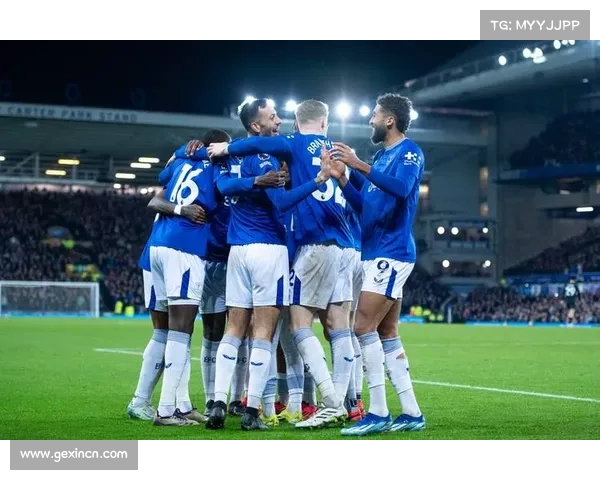 锁定胜局!加克波底线妙传助攻,马伦替补登场轻松破门,荷兰出 锁定胜局!加克波底线妙传助攻,马伦替补登场轻松破门,荷兰出