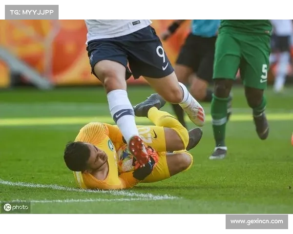 国际足联俱乐部世界杯哈罗盖特战术分析